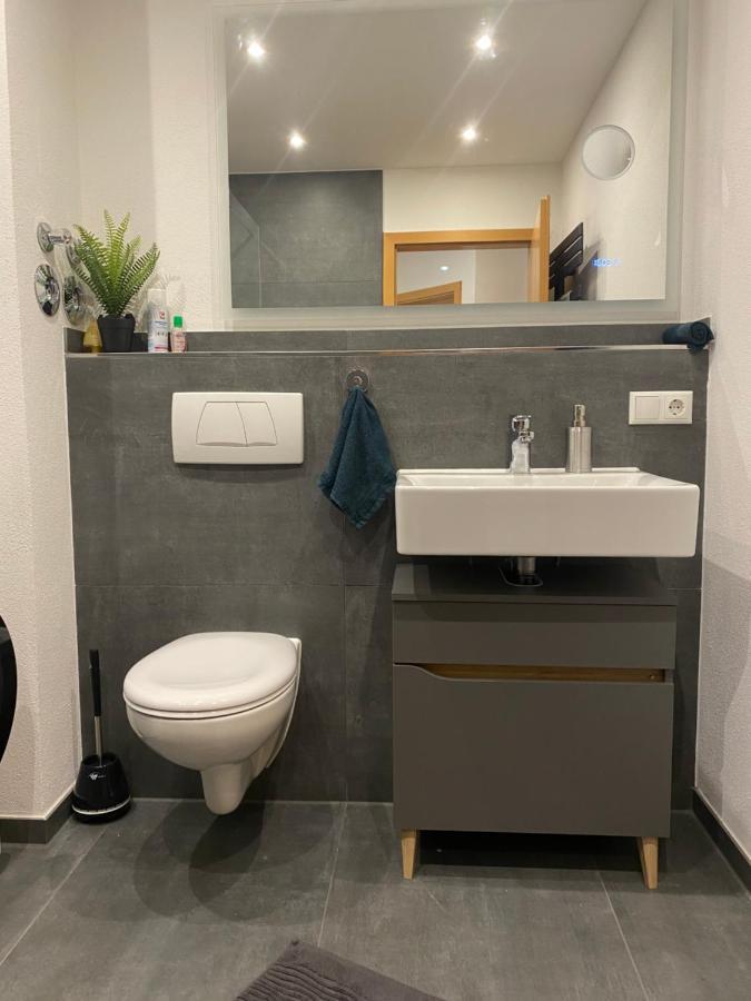 Moderne Wohnung mit sonniger Terrasse Mindelheim Exterior foto